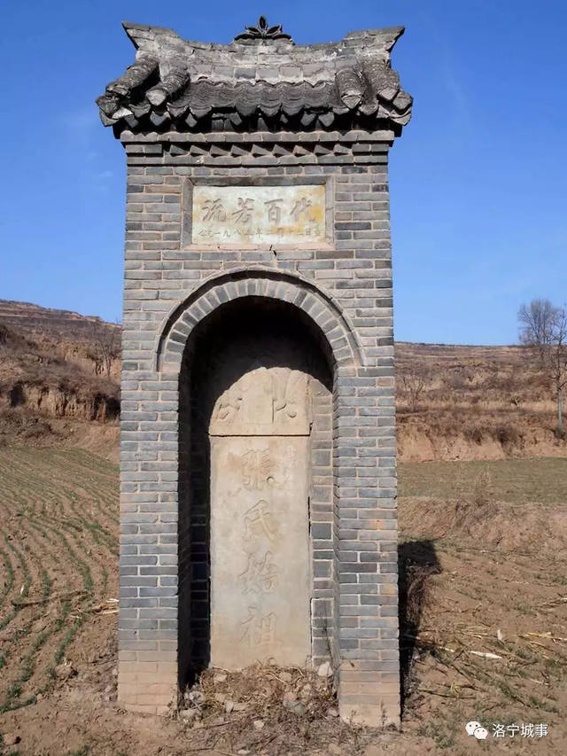 星空真人:著名舞蹈家夏冰最新剧照:我倾向你的嘴唇,亲吻大地(图1) 星空真人集团官网